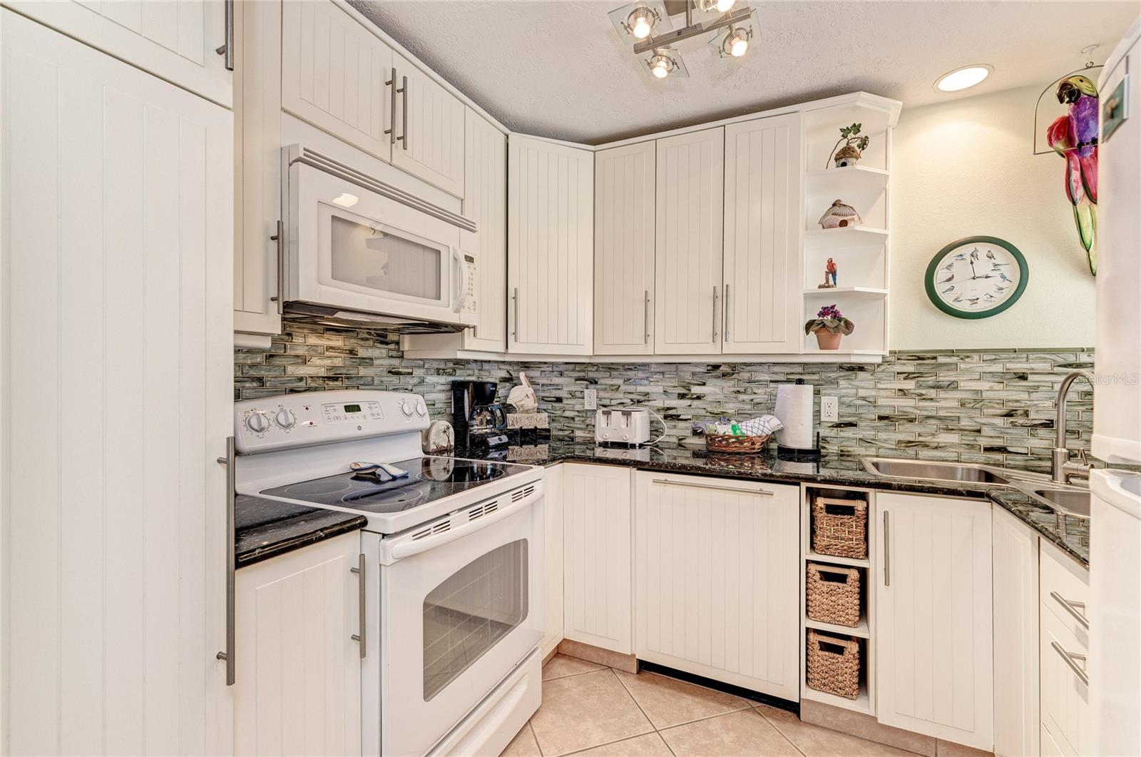 SAND CAY - Residential