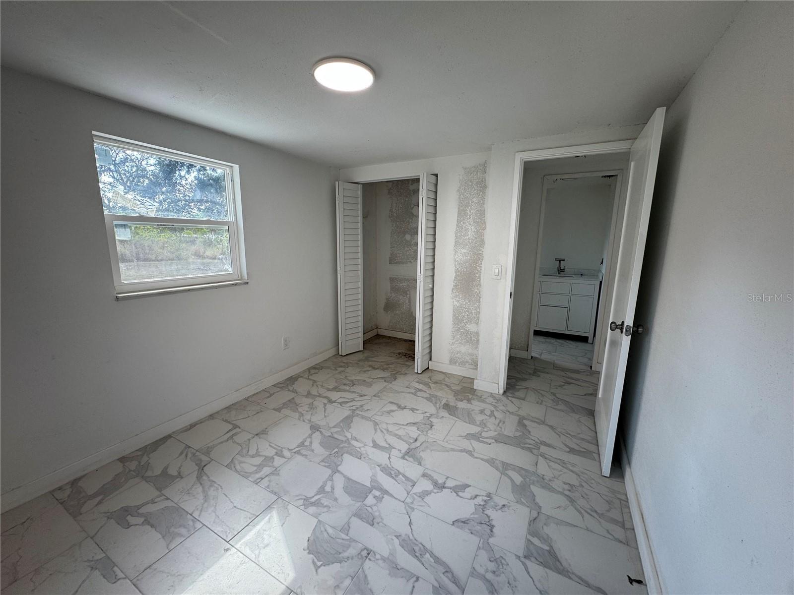 UNPLATTED - Residential