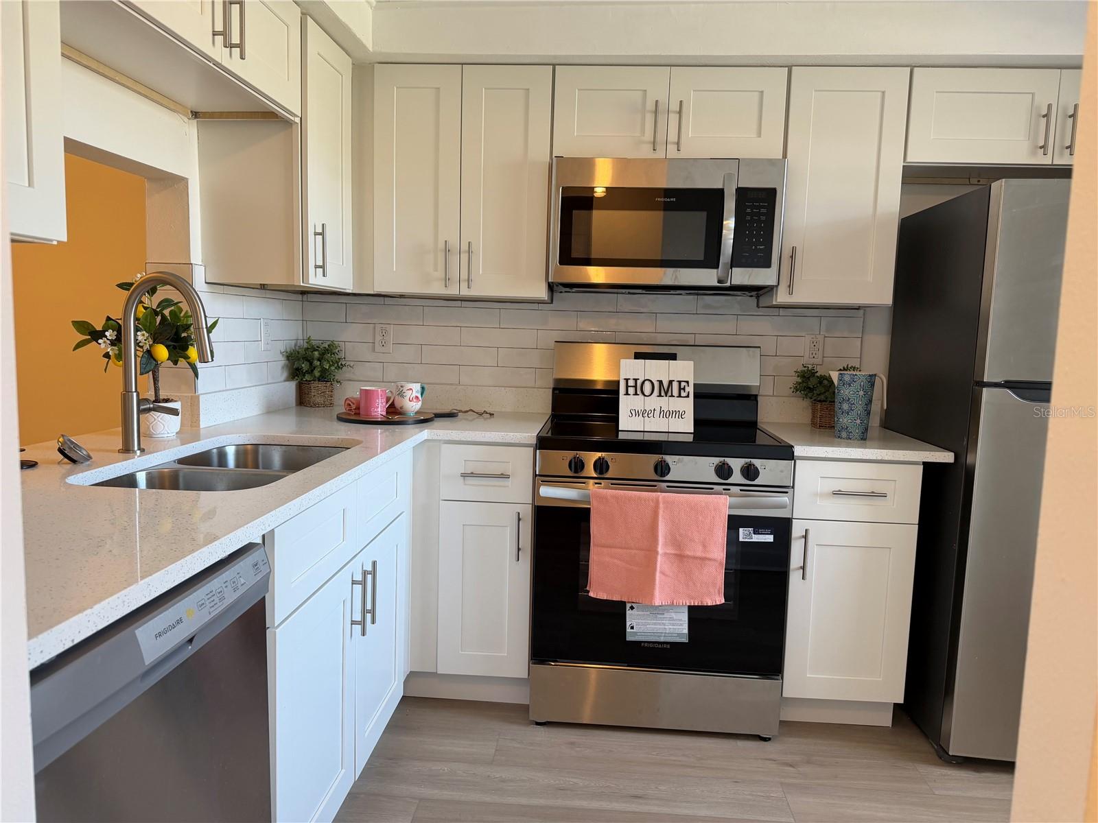 GARDENS OF BEACON SQUARE - Residential