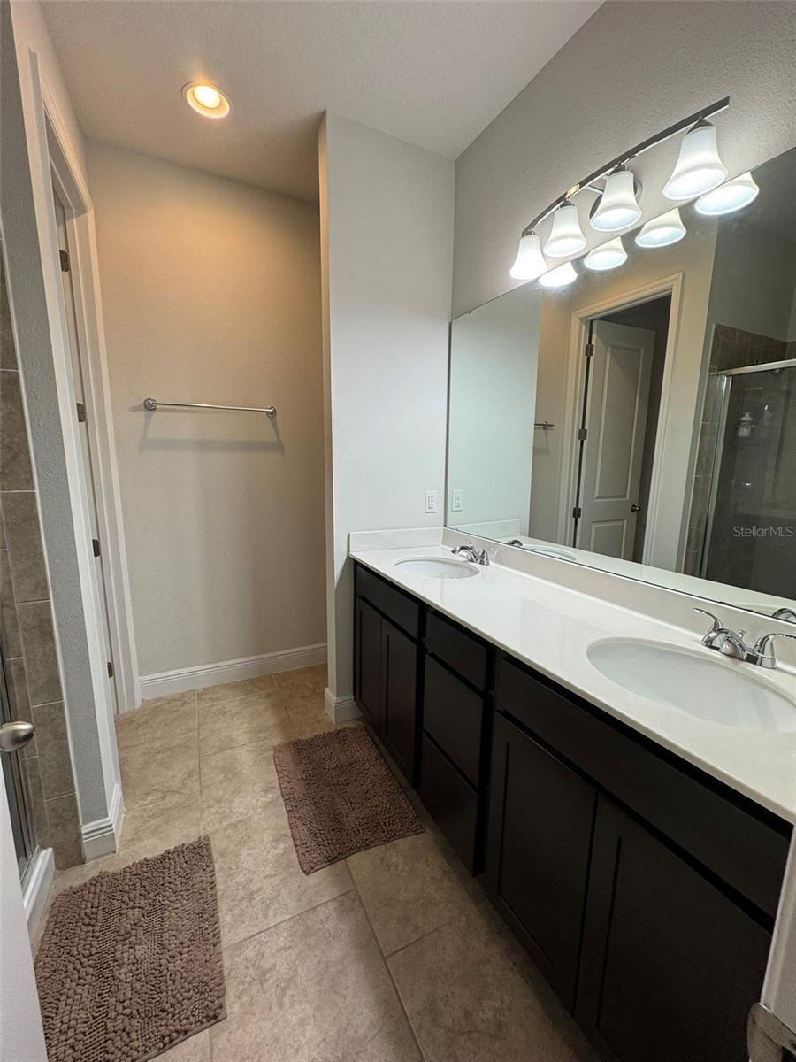 BELLA VERANO - Residential Lease