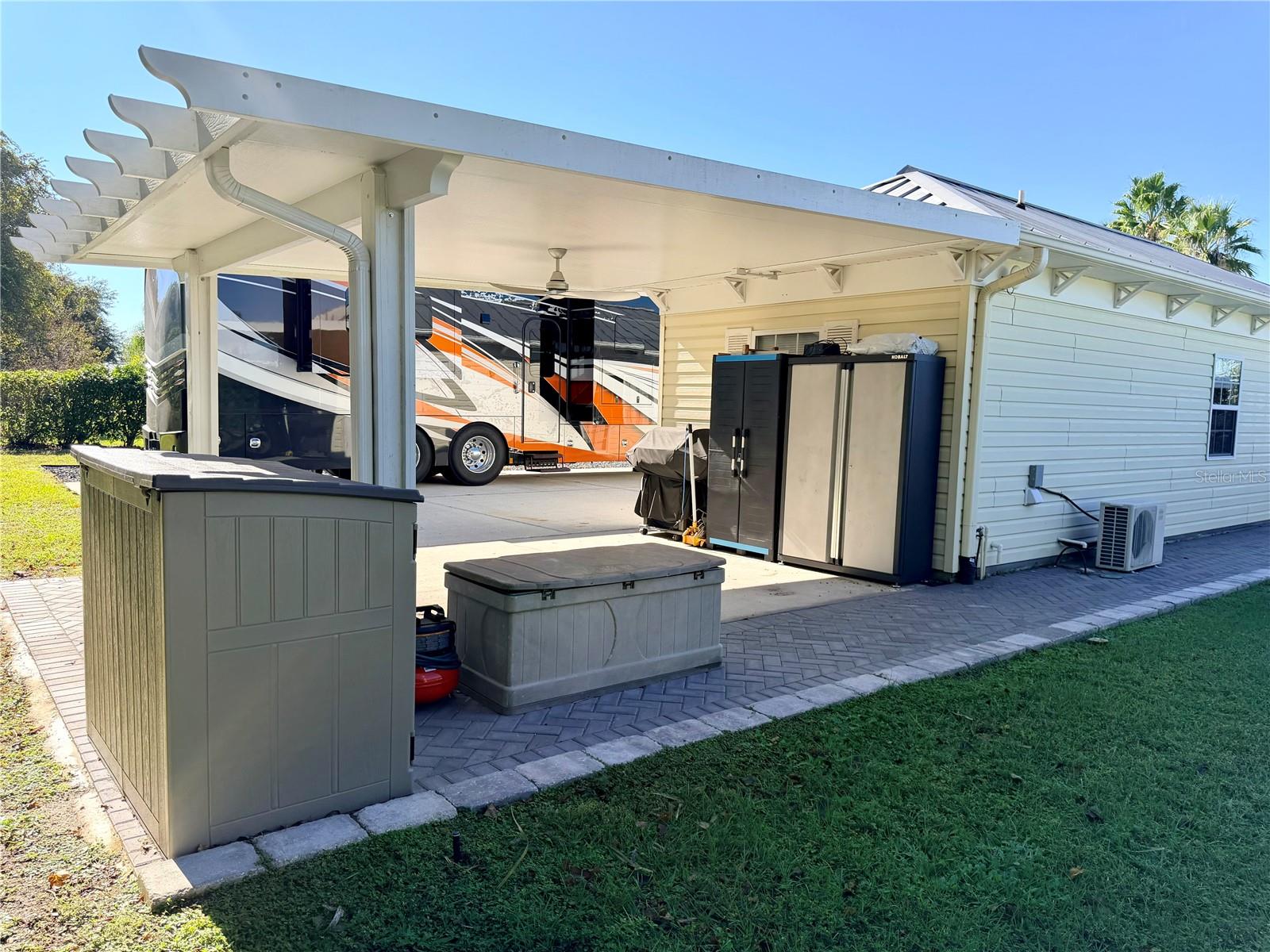 FLORIDA GRANDE MOTOR COACH RESIDENCE - Land