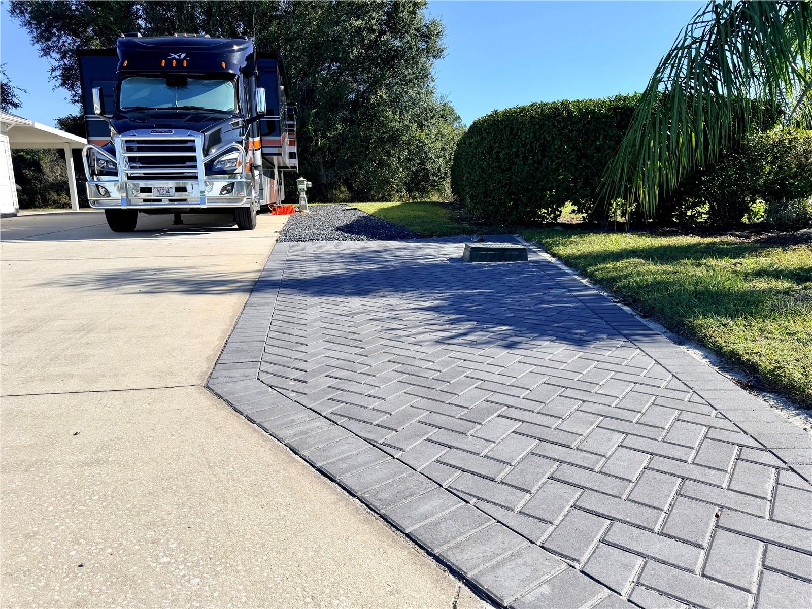 FLORIDA GRANDE MOTOR COACH RESIDENCE - Land