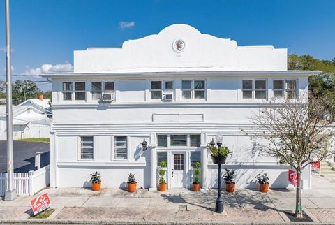 218 N PINELLAS AVENUE TARPON SPRINGS FL 34689