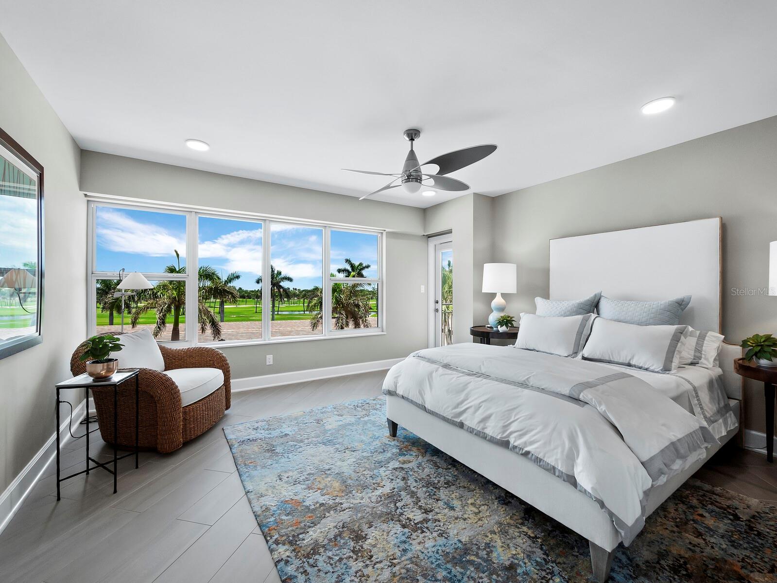 LONGBOAT KEY TOWERS - Residential