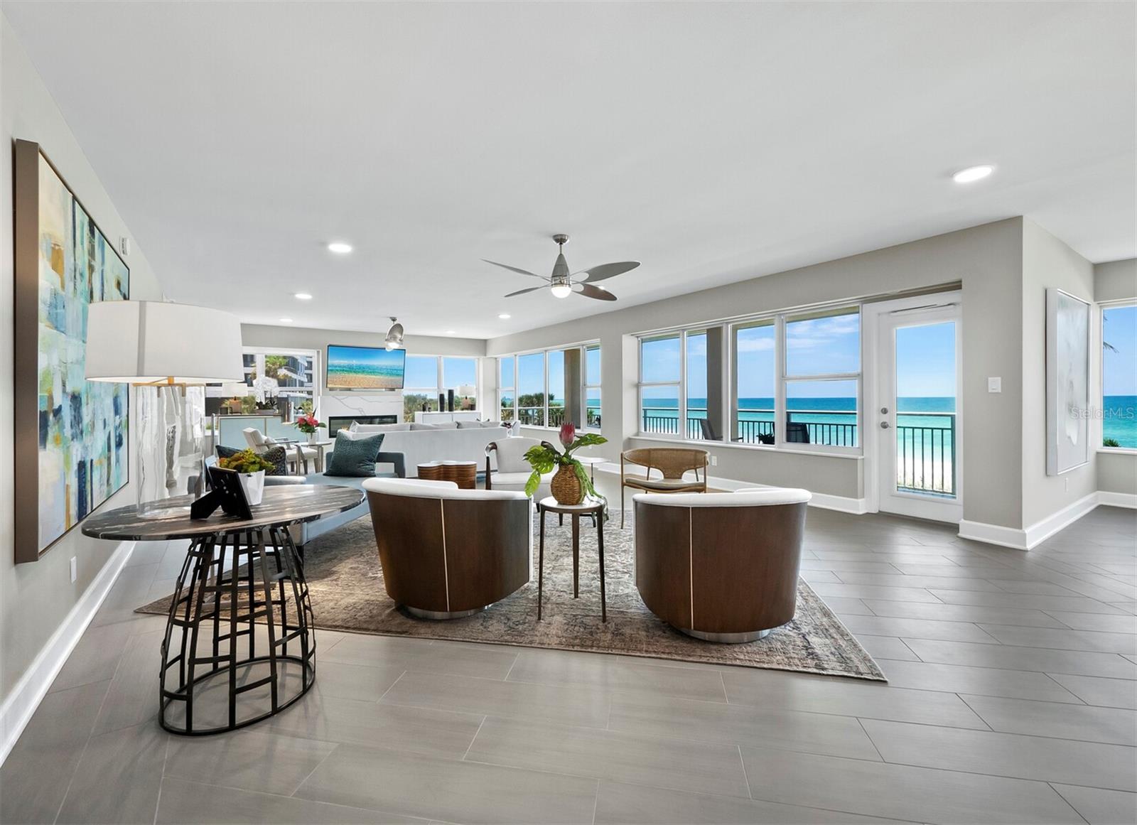 LONGBOAT KEY TOWERS - Residential