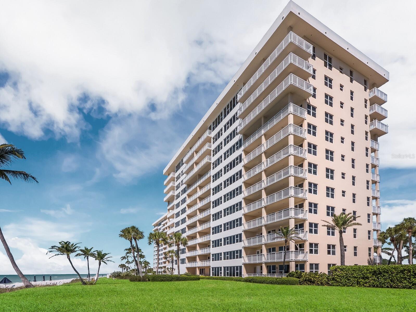 LONGBOAT KEY TOWERS - Residential