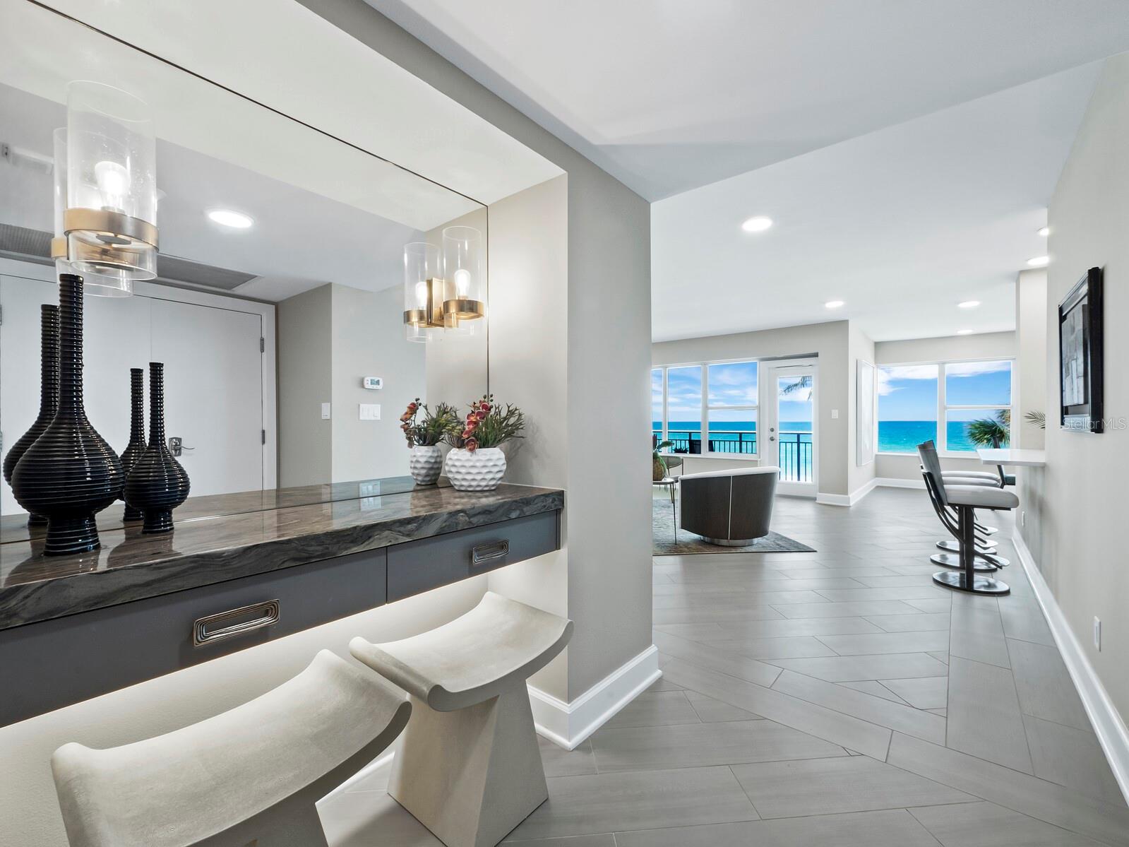 LONGBOAT KEY TOWERS - Residential