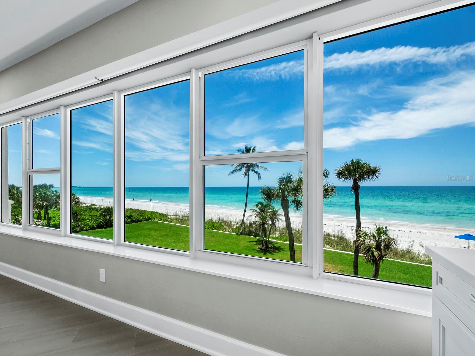 LONGBOAT KEY TOWERS - Residential