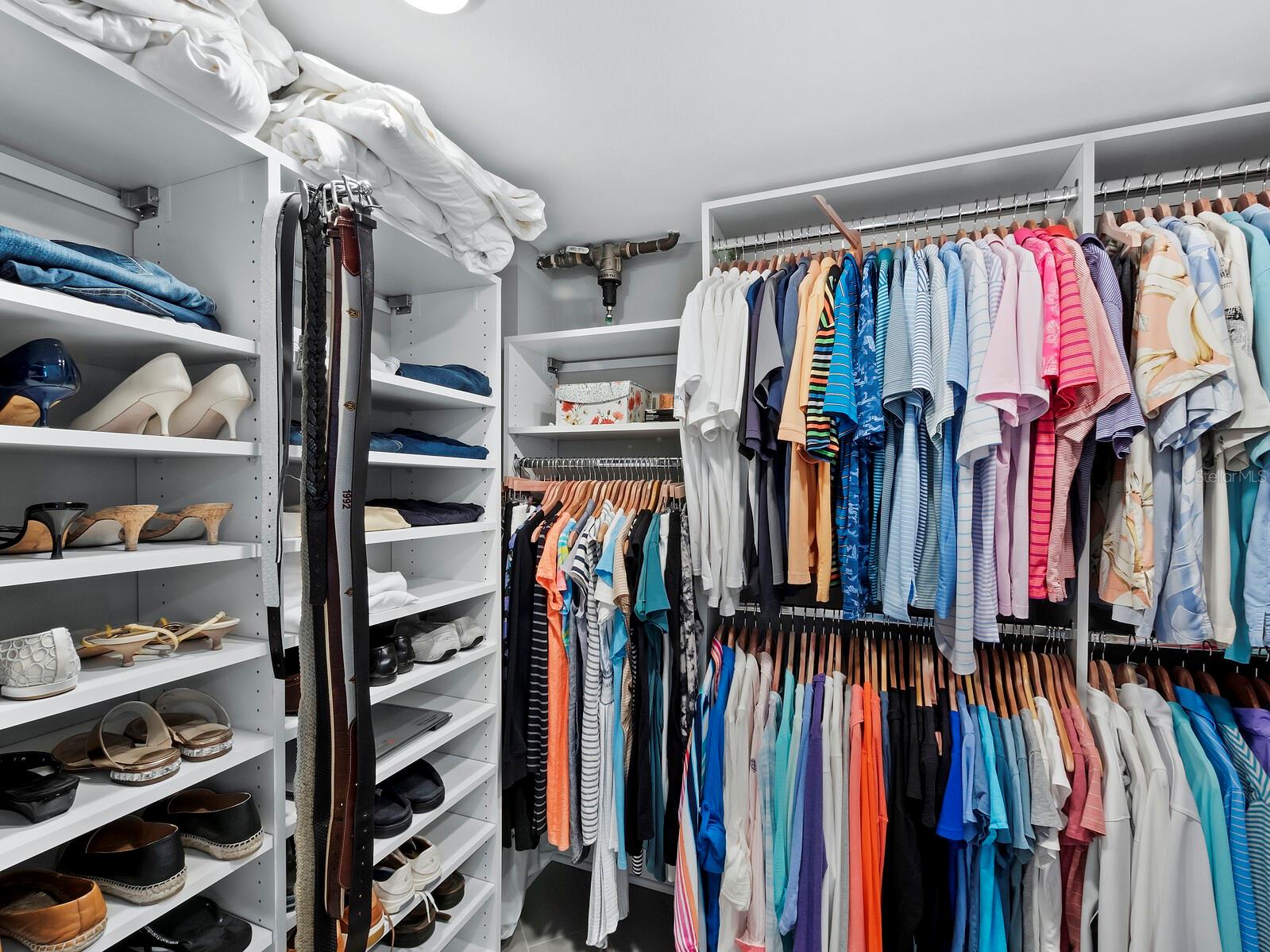 LONGBOAT KEY TOWERS - Residential