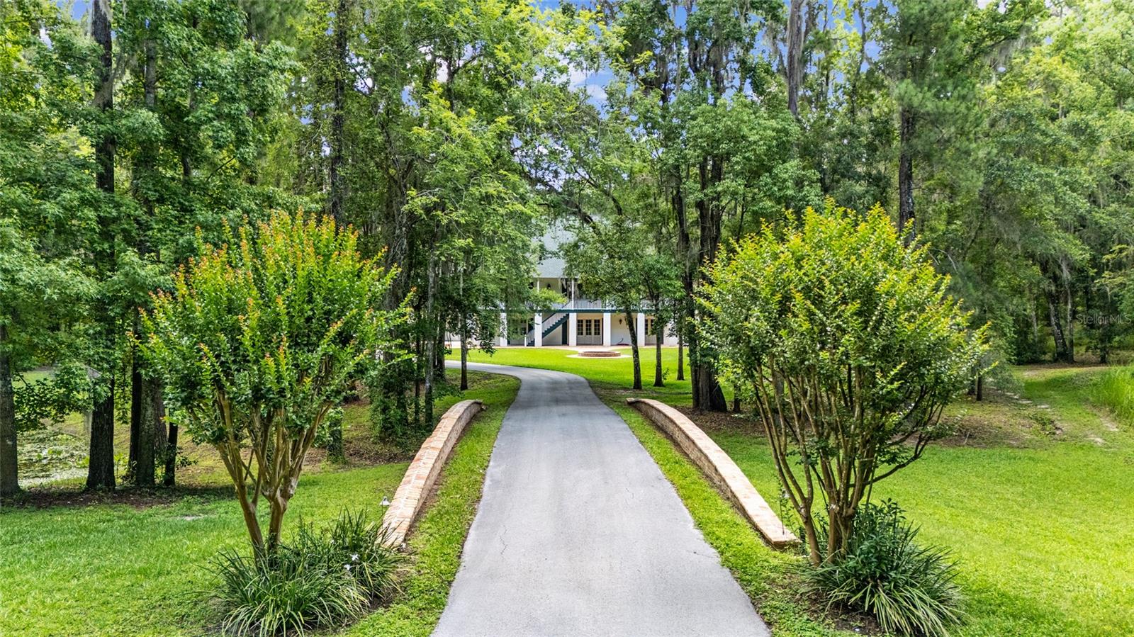 950 SW 43RD PLACE