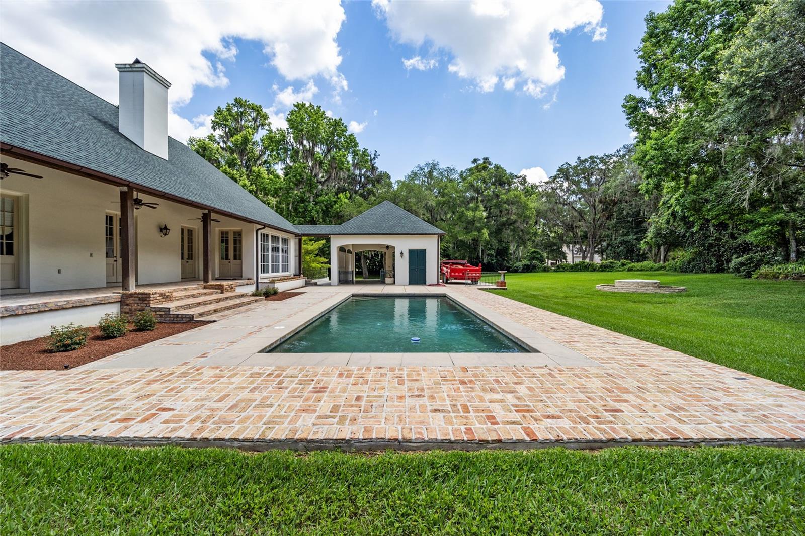 950 SW 43RD PLACE