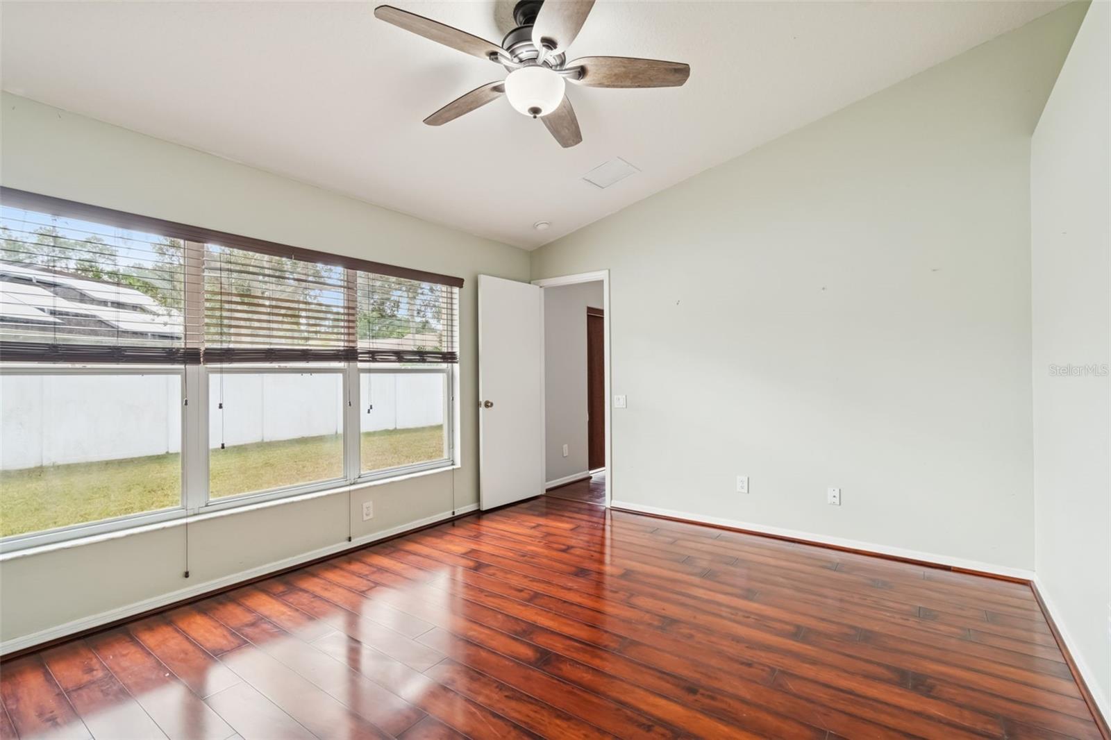 CALUSA TRACE UNIT IX PH II - Residential