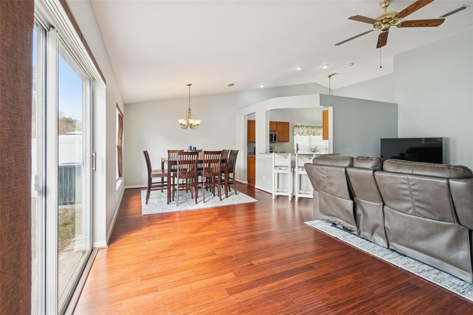 CALUSA TRACE UNIT IX PH II - Residential