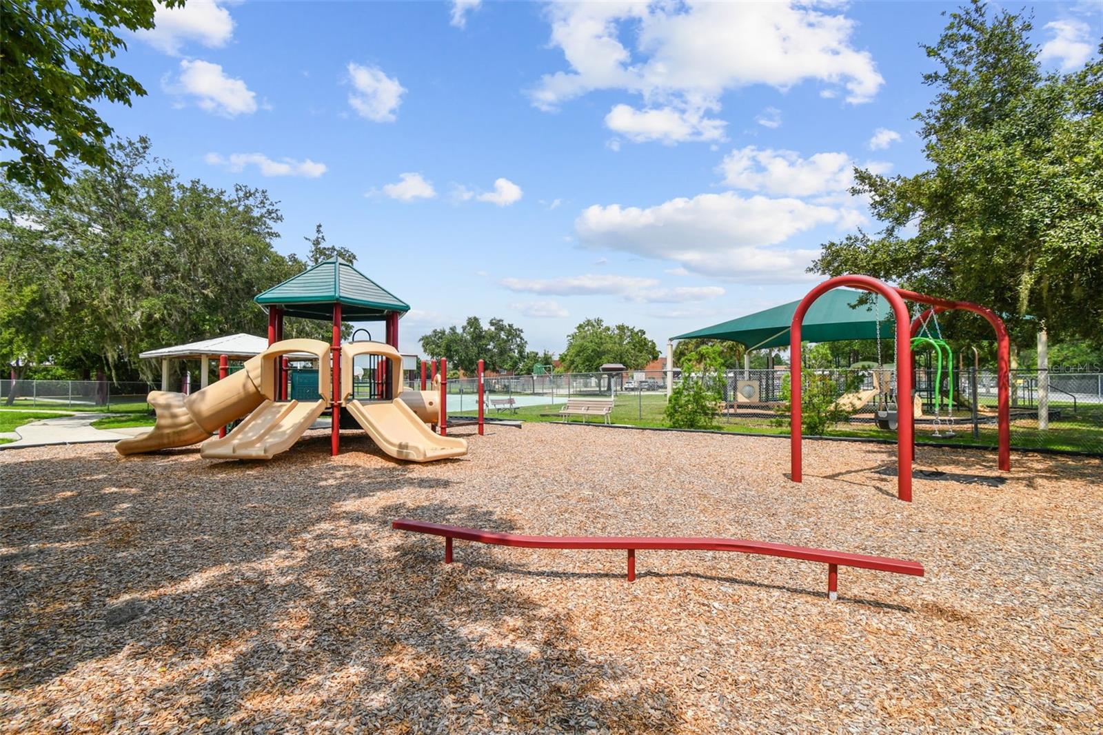 CALUSA TRACE UNIT IX PH II - Residential