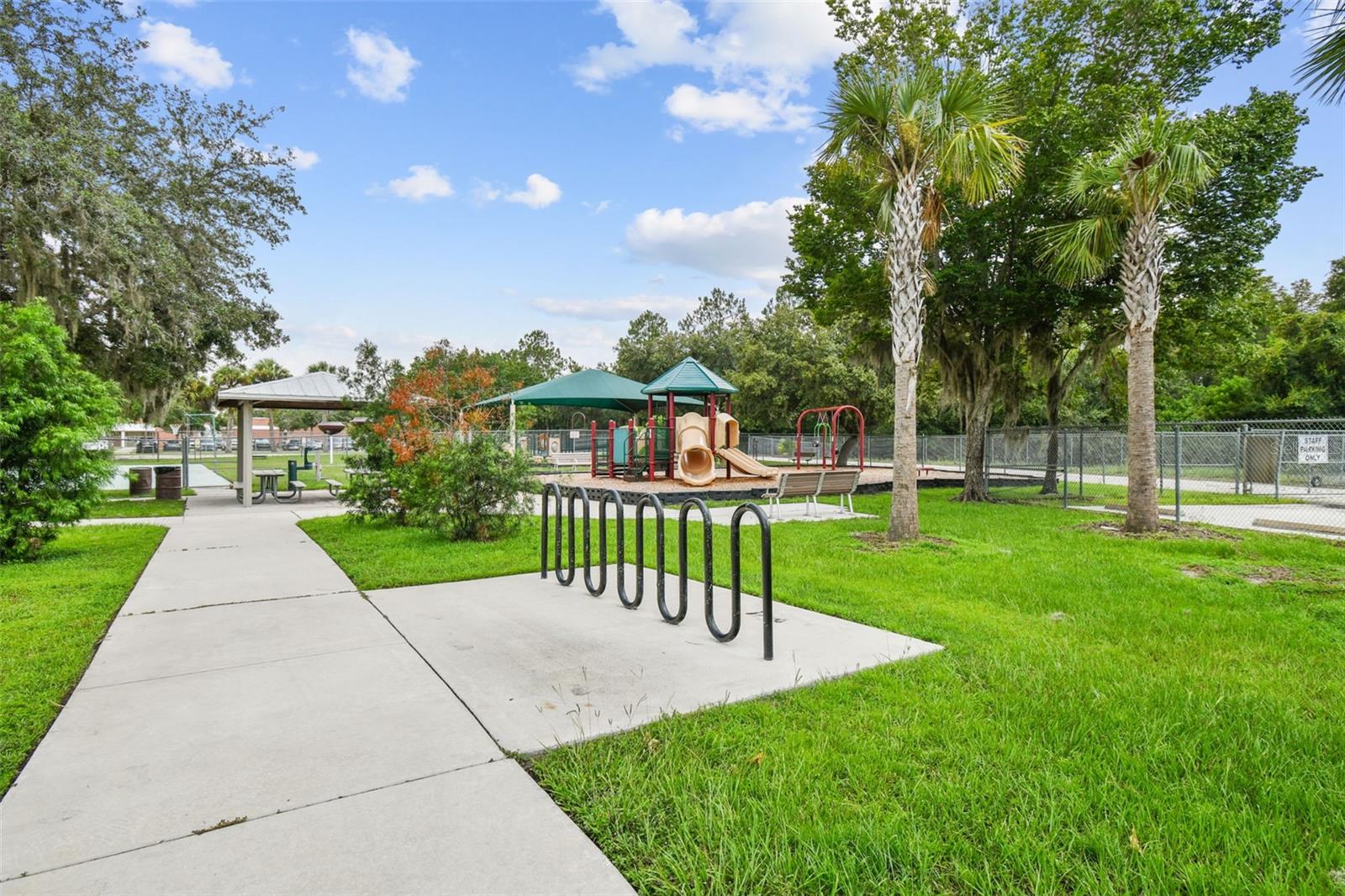 CALUSA TRACE UNIT IX PH II - Residential