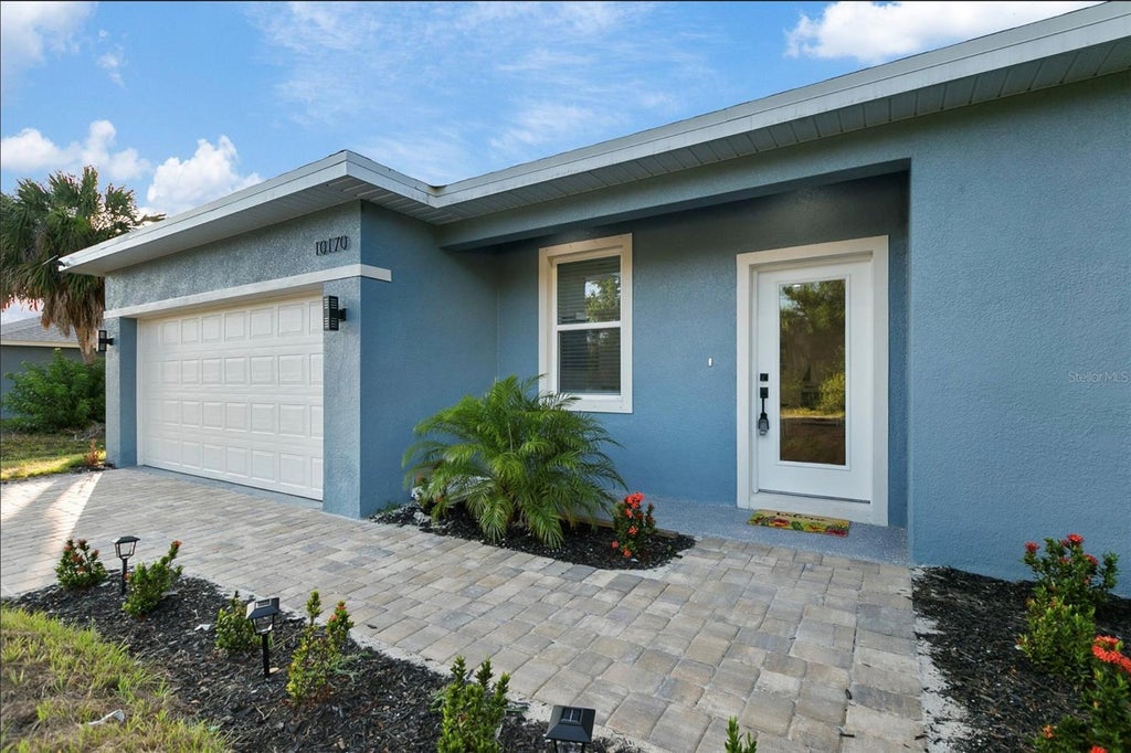Photo of 10170 Quimper Avenue, Englewood, FL 34224 (MLS # TB8554686)