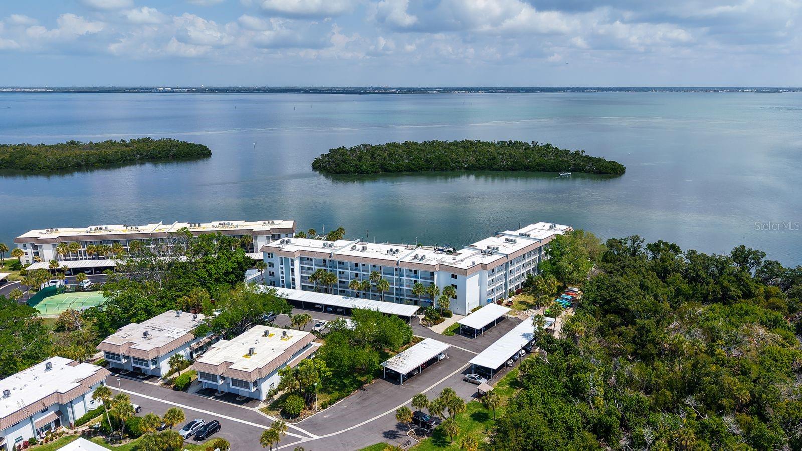 SUTTON PLACE - Residential