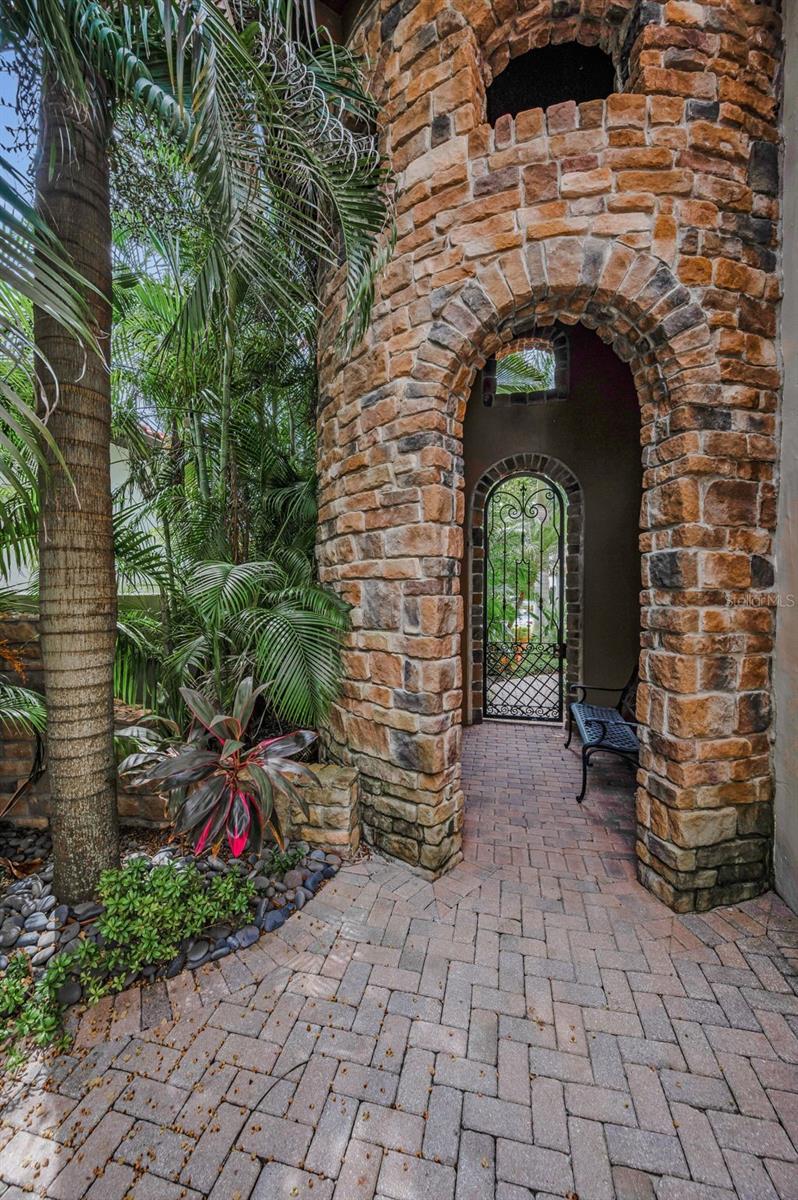 SNELL ISLE BRIGHTWATERS SEC 1 REP - Residential