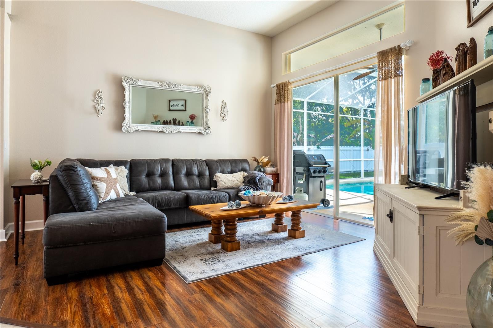 WORTHINGTON - Residential