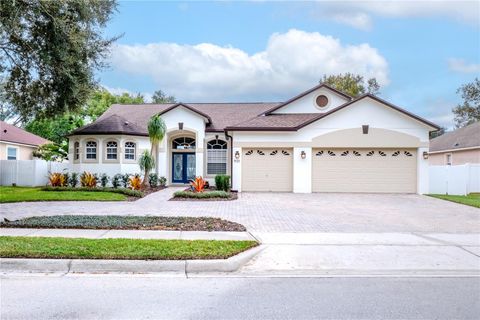 Photo of 1131 N Pine Avenue, Oviedo, FL 32765 (MLS # O6372685)