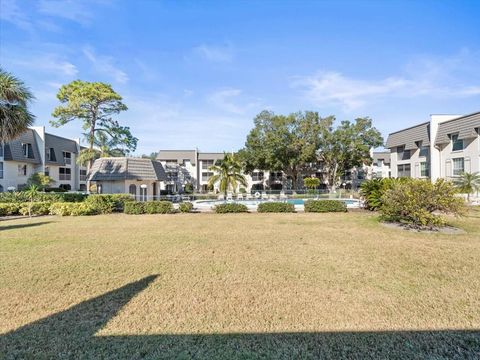 A home in SEMINOLE