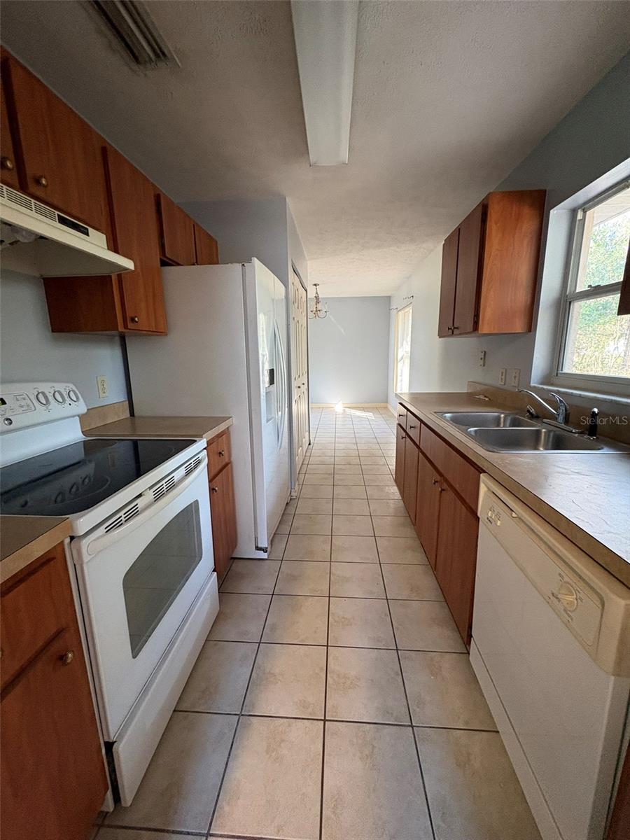 2060 NW 42ND STREET