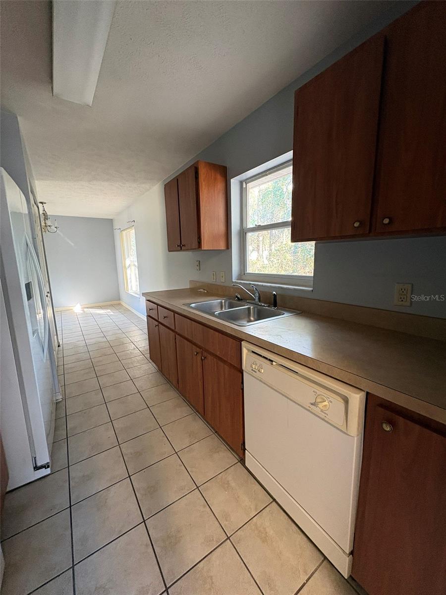 2060 NW 42ND STREET