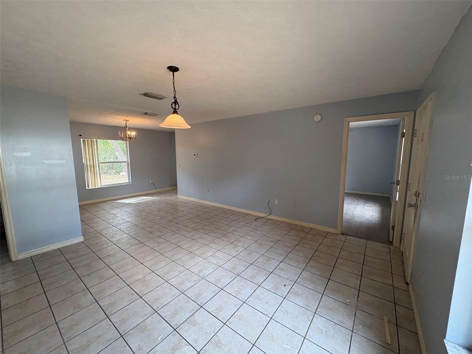 EVANS ACRES - Residential