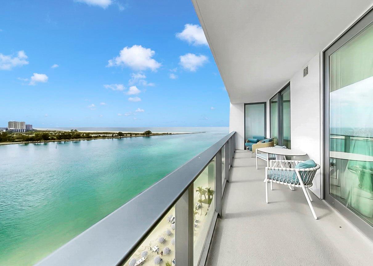 ENCHANTMENT CLEARWATER BEACH HOTEL CONDO - Residential