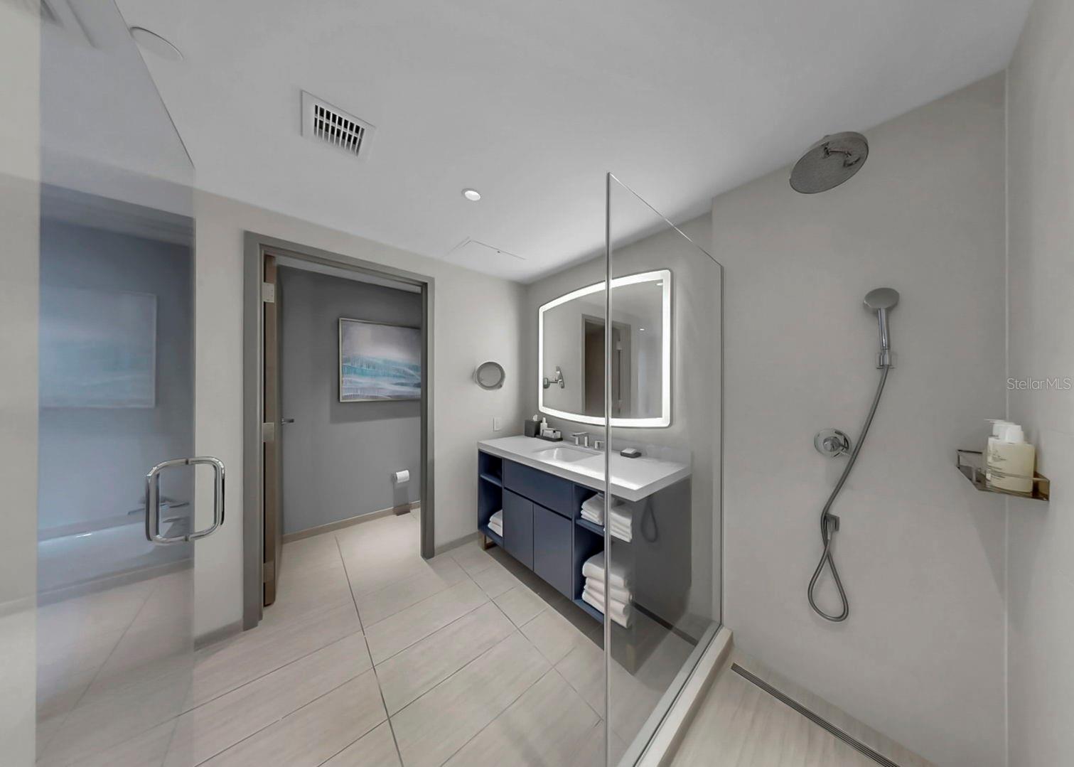 ENCHANTMENT CLEARWATER BEACH HOTEL CONDO - Residential