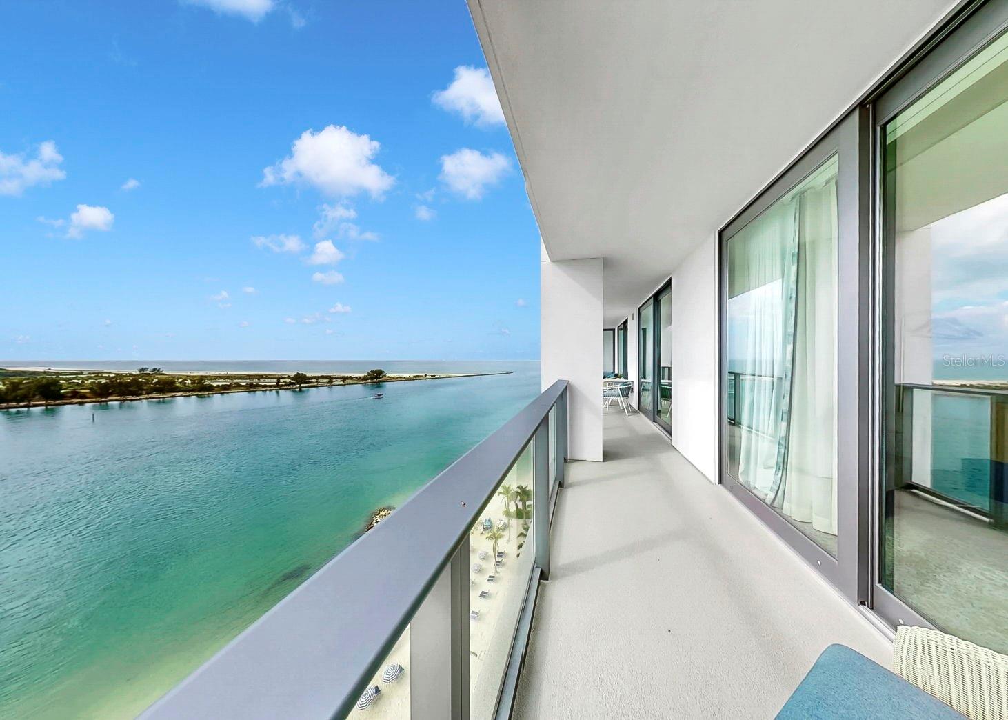 ENCHANTMENT CLEARWATER BEACH HOTEL CONDO - Residential