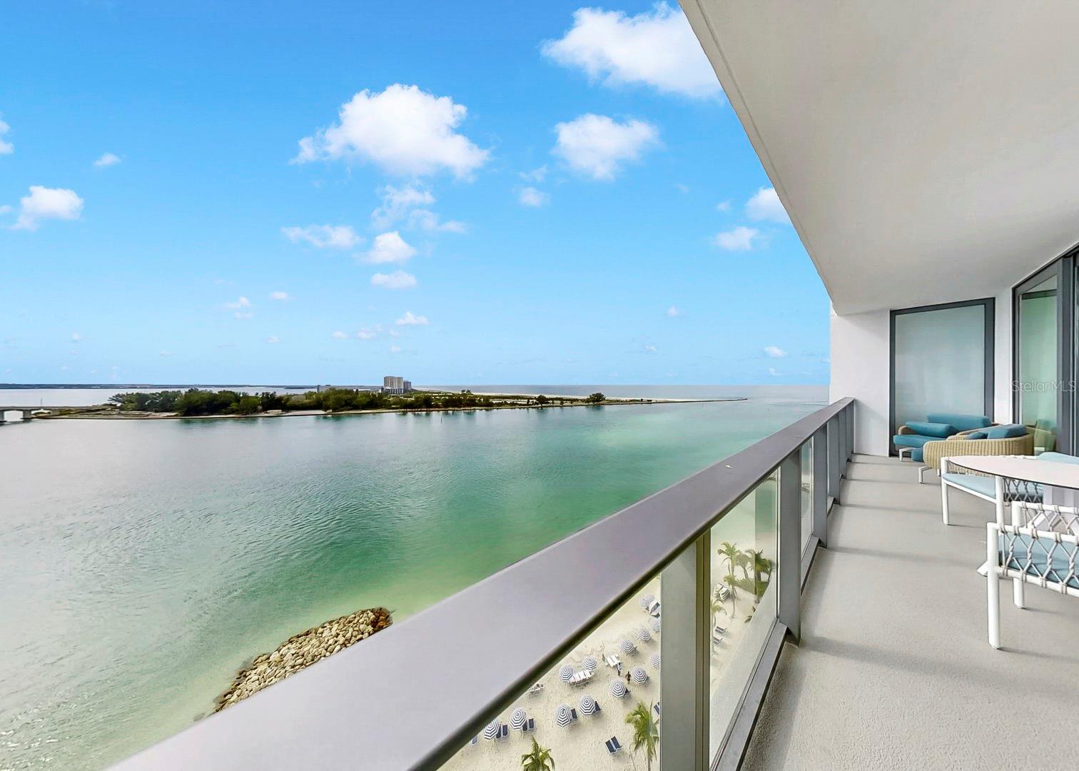 ENCHANTMENT CLEARWATER BEACH HOTEL CONDO - Residential