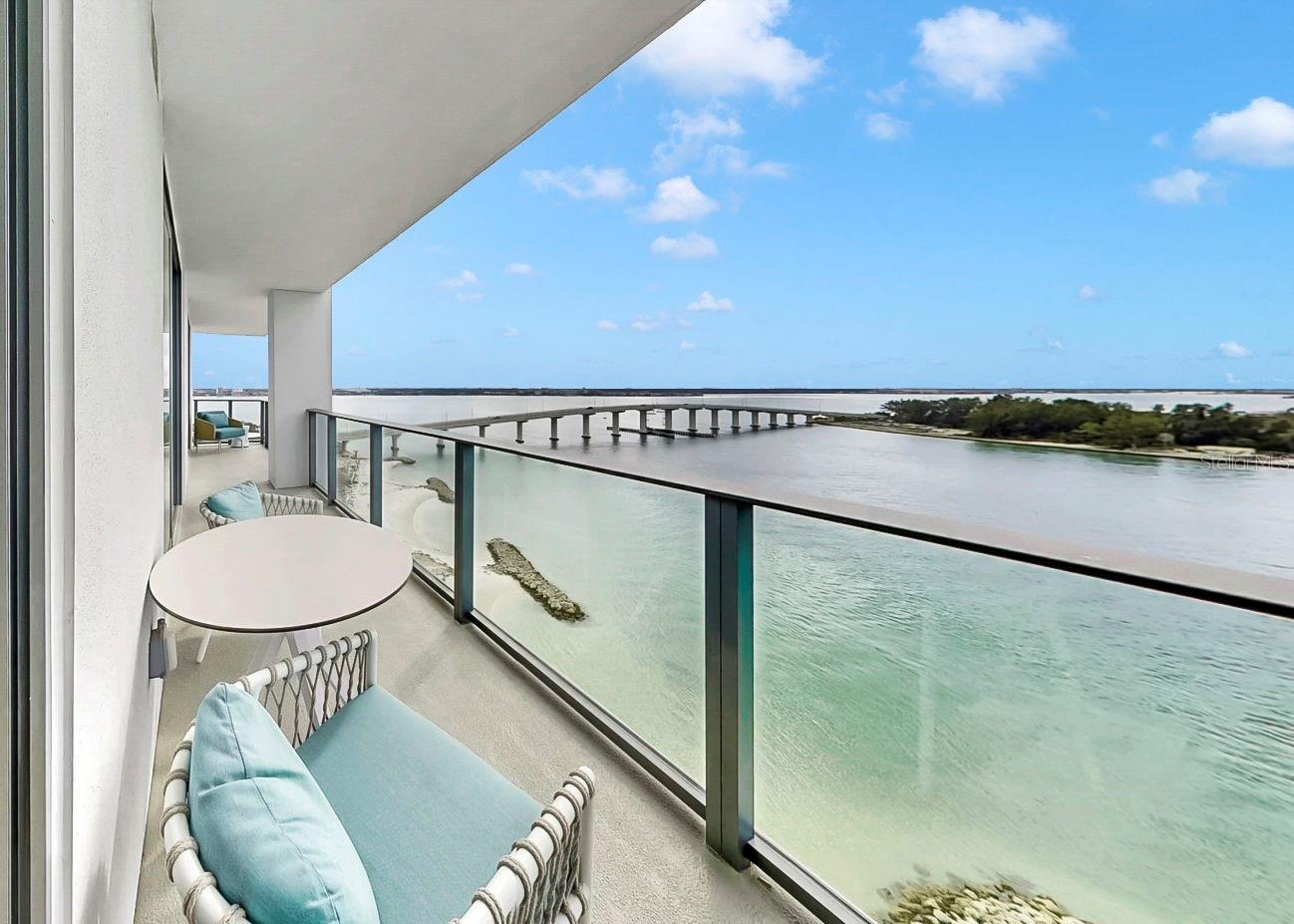 ENCHANTMENT CLEARWATER BEACH HOTEL CONDO - Residential