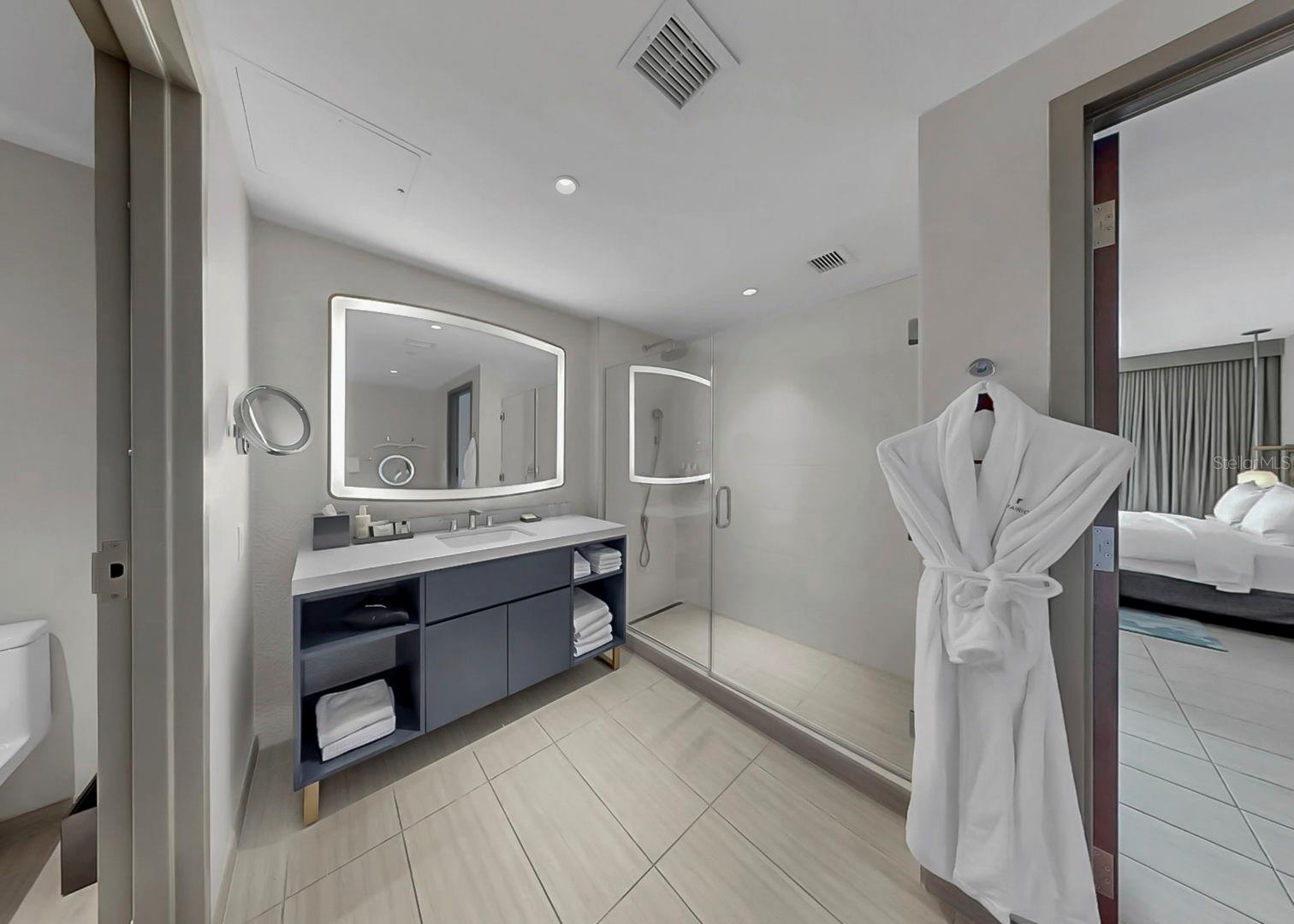 ENCHANTMENT CLEARWATER BEACH HOTEL CONDO - Residential