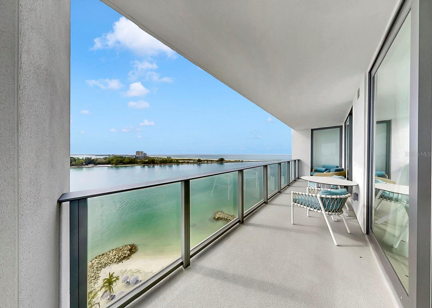 ENCHANTMENT CLEARWATER BEACH HOTEL CONDO - Residential