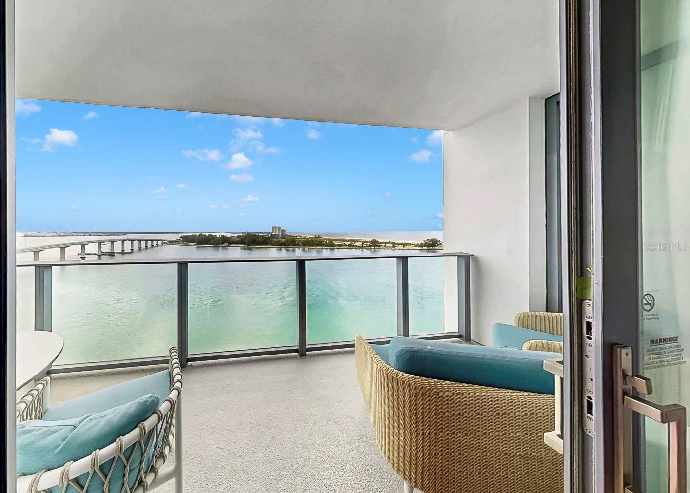 ENCHANTMENT CLEARWATER BEACH HOTEL CONDO - Residential