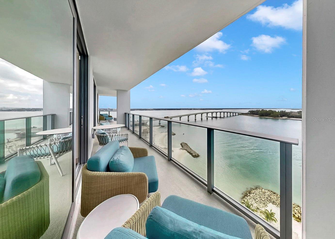 ENCHANTMENT CLEARWATER BEACH HOTEL CONDO - Residential