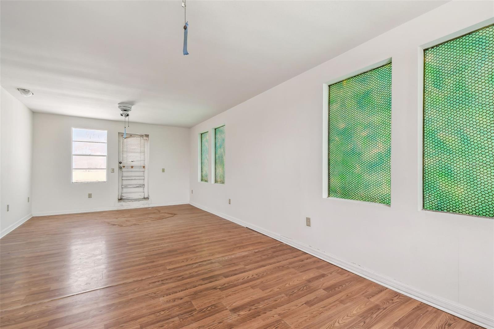 INDIAN ROCKS - Commercial Sale