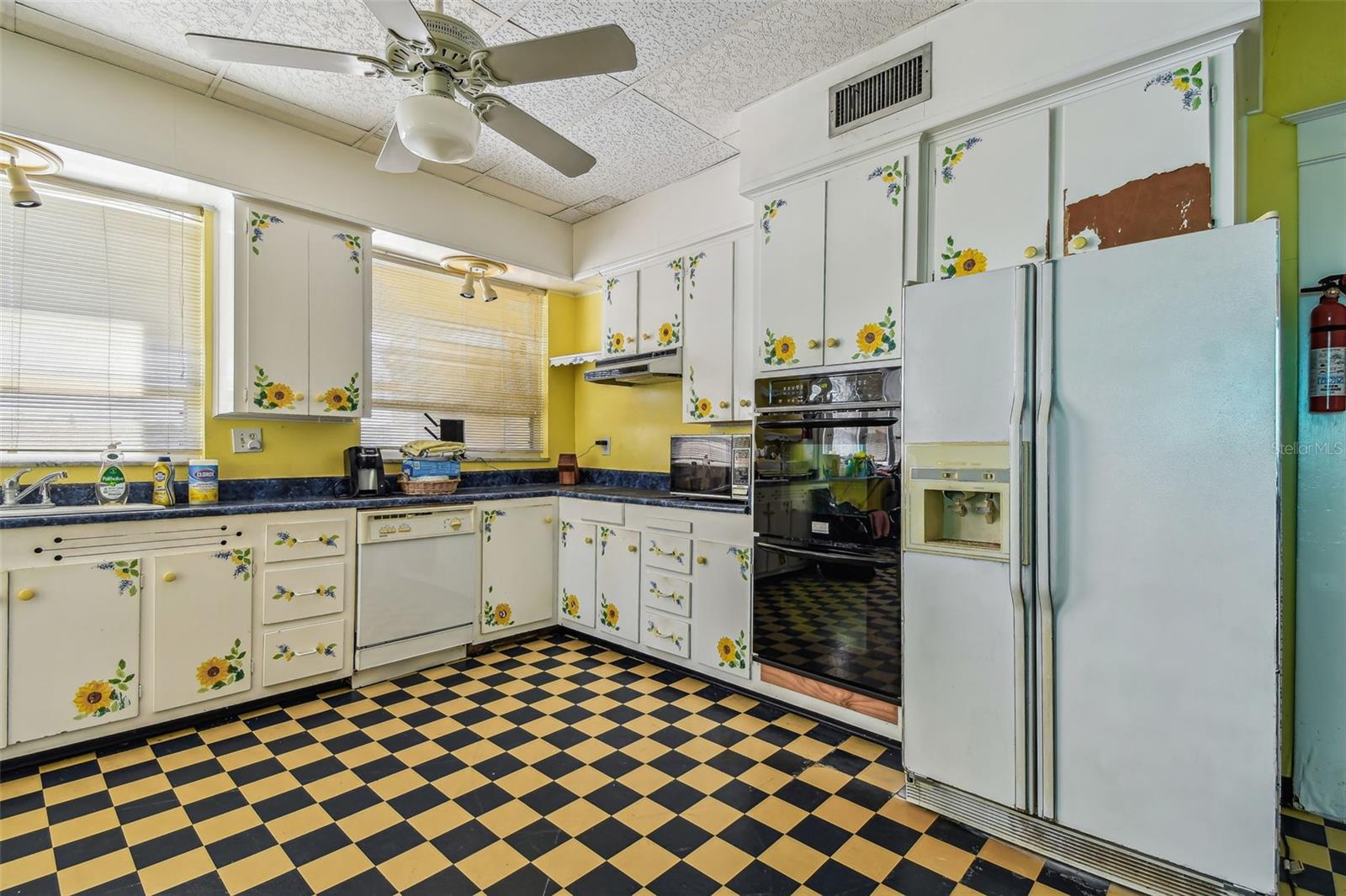 INDIAN ROCKS - Commercial Sale