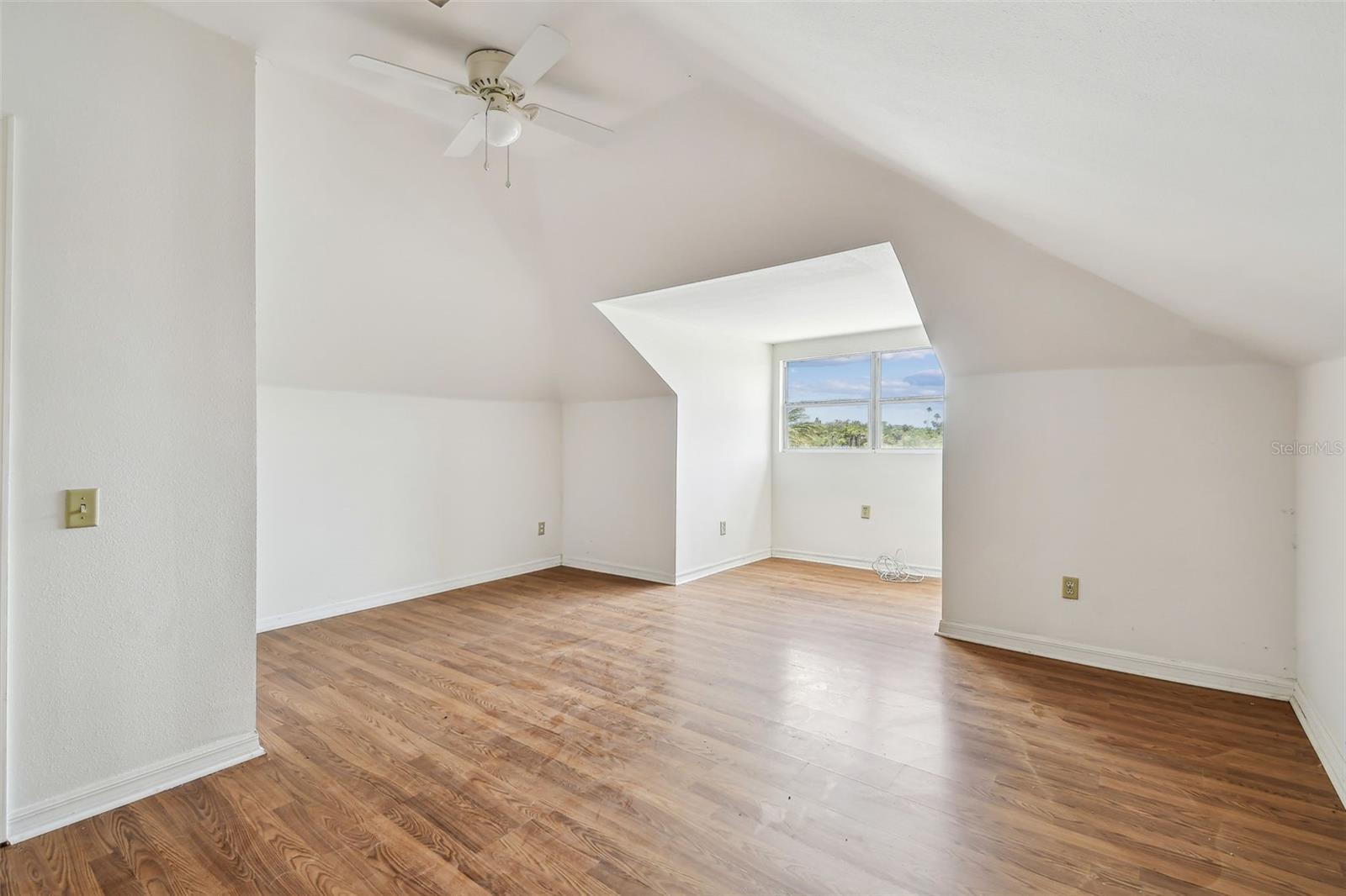 INDIAN ROCKS - Commercial Sale