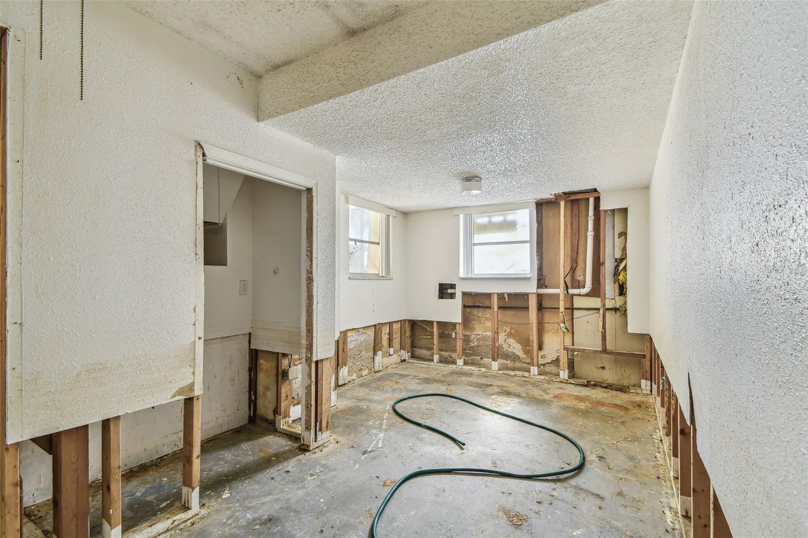 INDIAN ROCKS - Commercial Sale