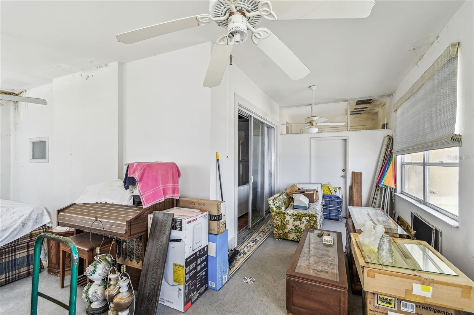 INDIAN ROCKS - Commercial Sale