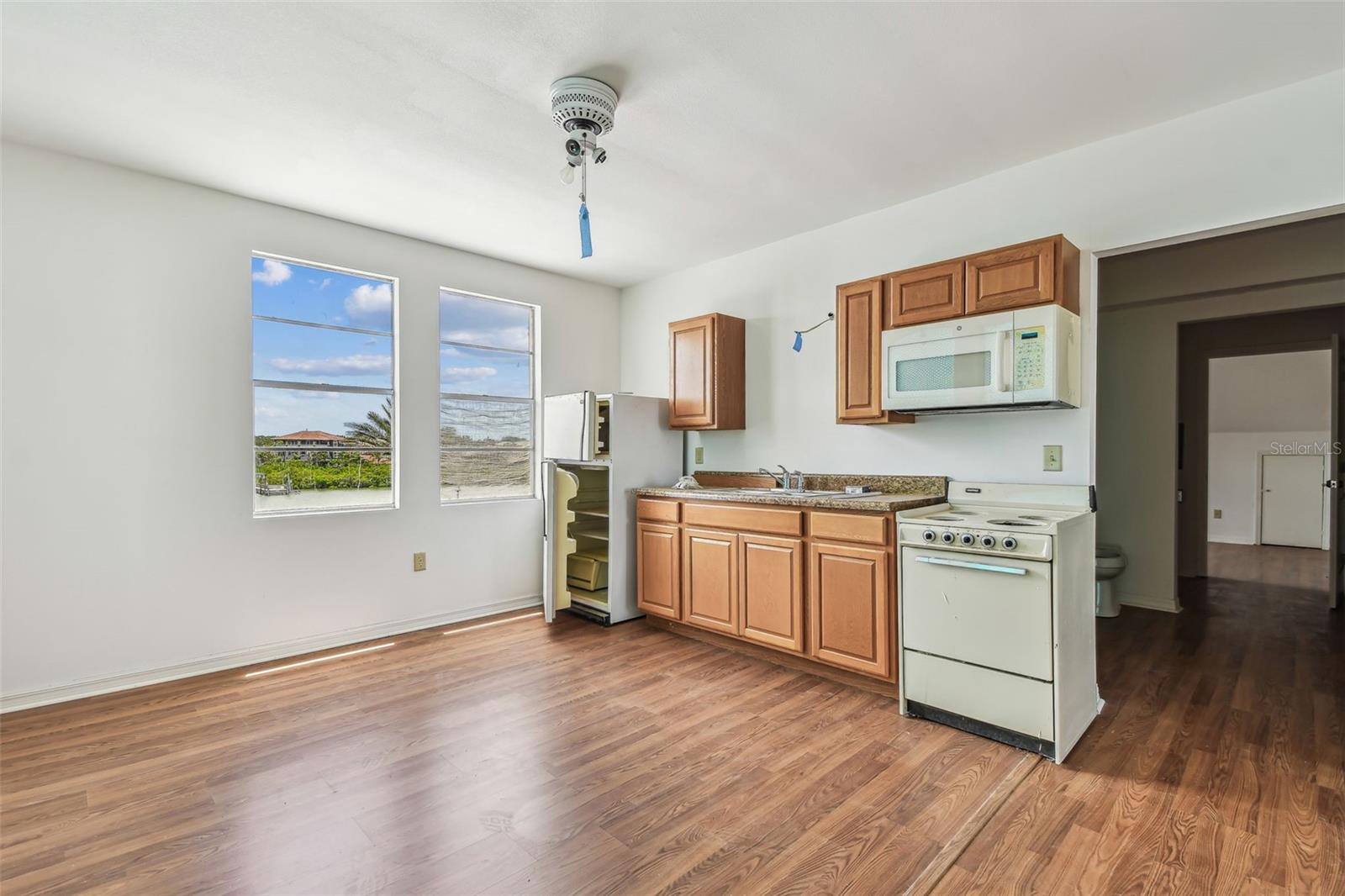 INDIAN ROCKS - Commercial Sale