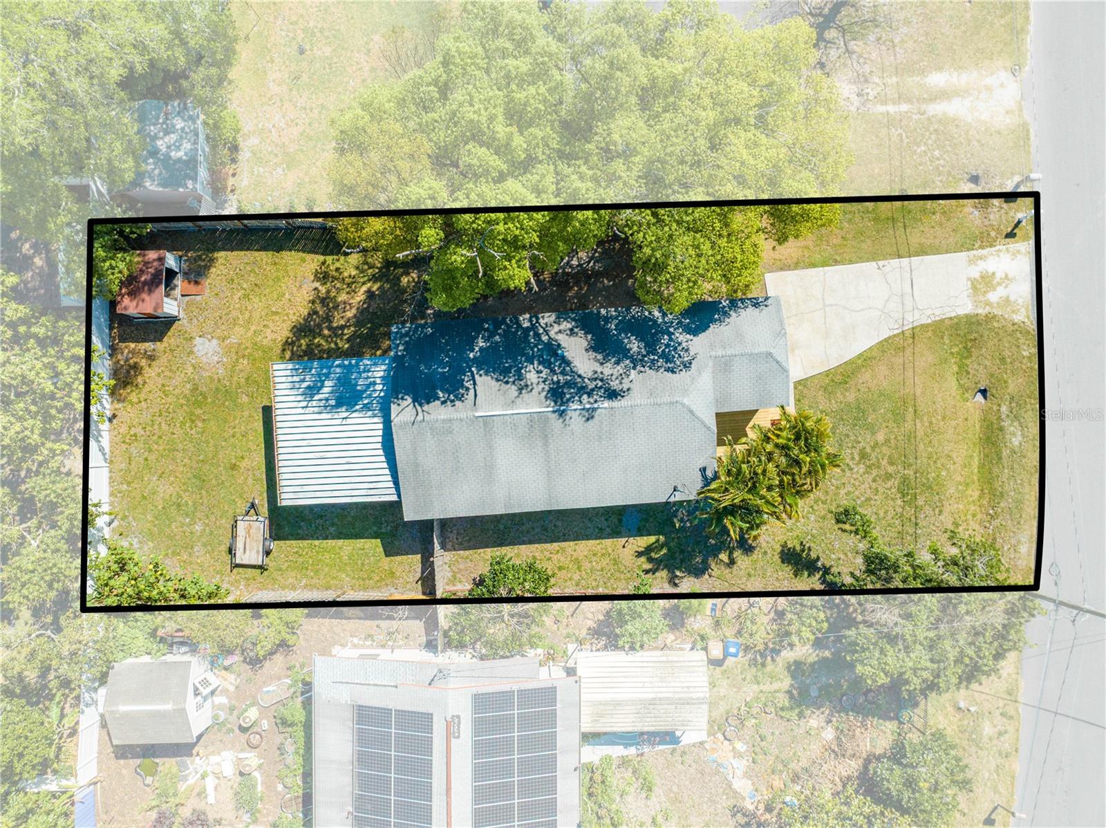 1211 SHAWNEE DRIVE