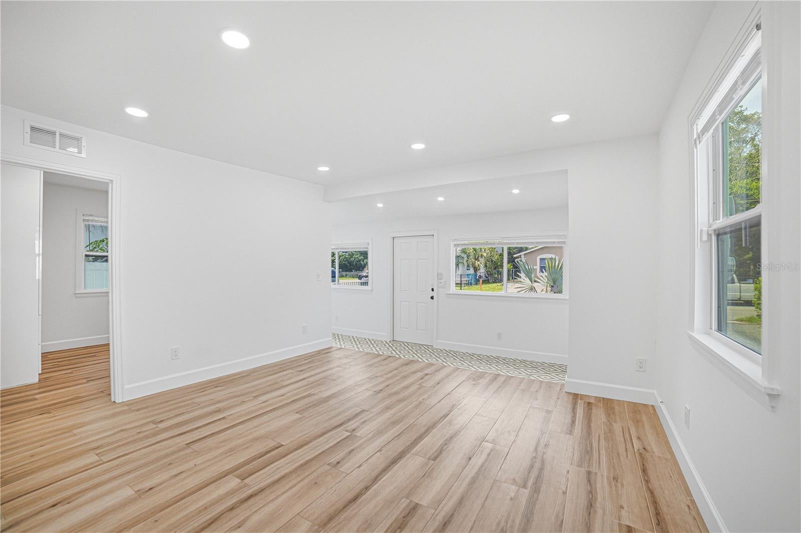 335 NE 12TH AVENUE