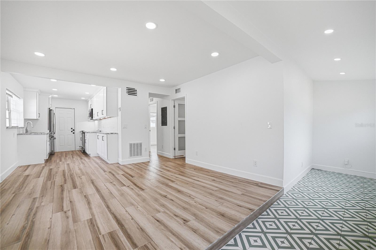 335 NE 12TH AVENUE