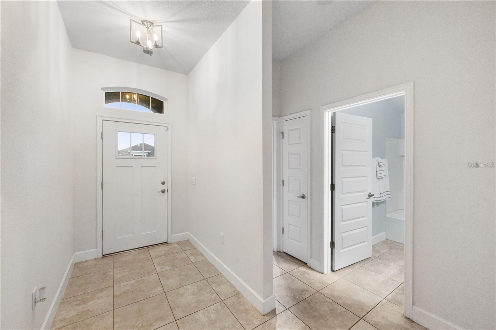 HIGHLANDS PH 01 - Residential Lease