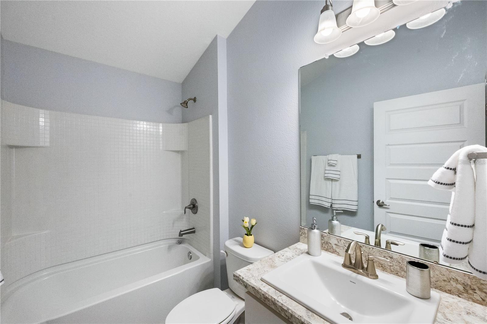 HIGHLANDS PH 01 - Residential Lease