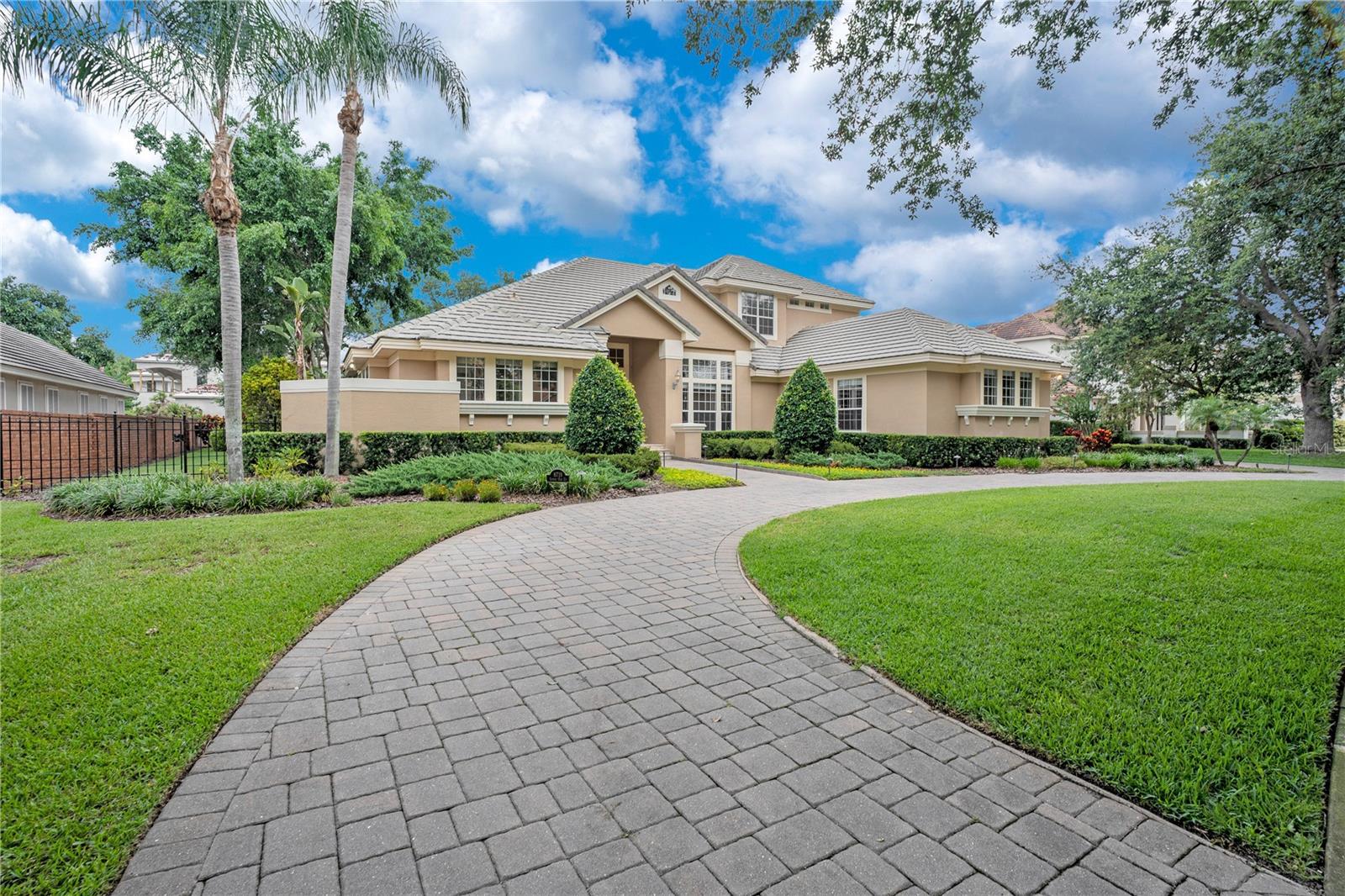 8719 SCENIC OAK COURT