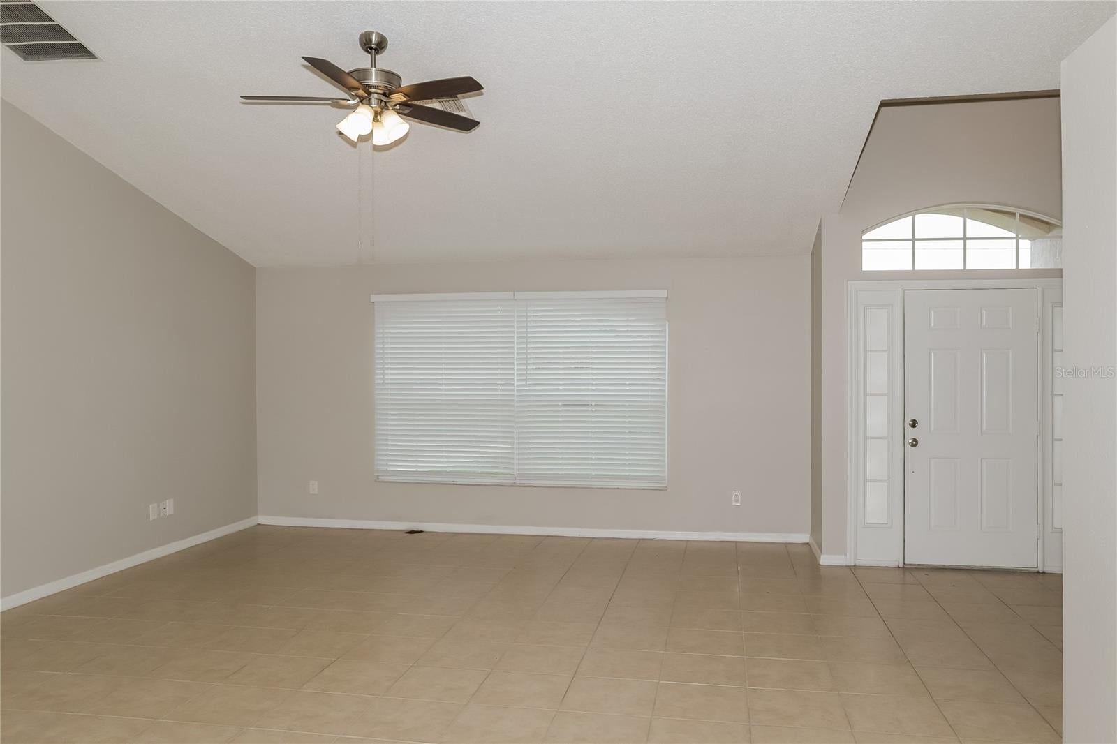 727 DEL RIO WAY